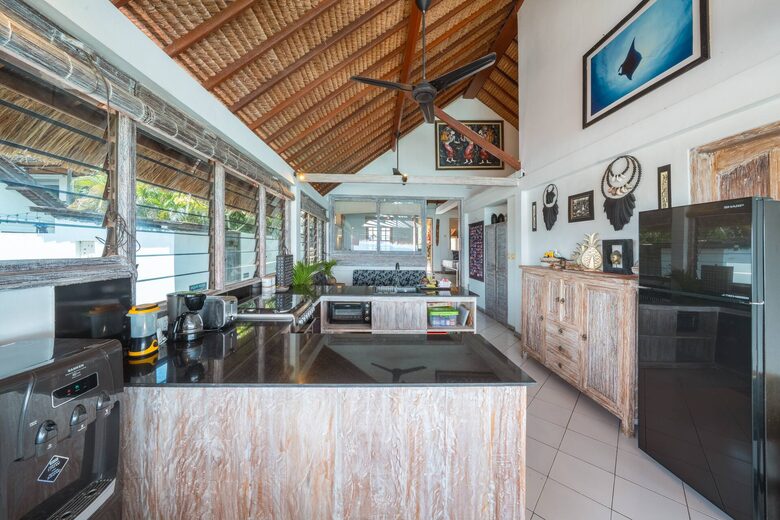 Elevated Island Retreat Overlooking Mt Agung - Nusa Lembongan, Indonesia