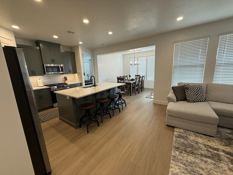 New Luxury Home Near Zion with Resort-Style Amenities - Washington, Utah