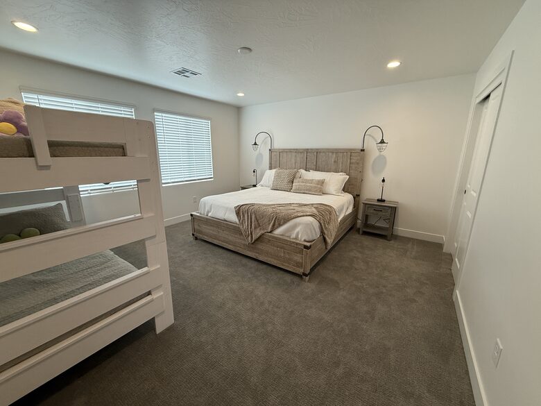 New Luxury Home Near Zion with Resort-Style Amenities - Washington, Utah