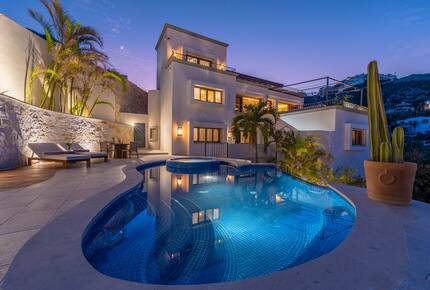 La Pinata | Cabo Perfection - Cabo San Lucas, Mexico