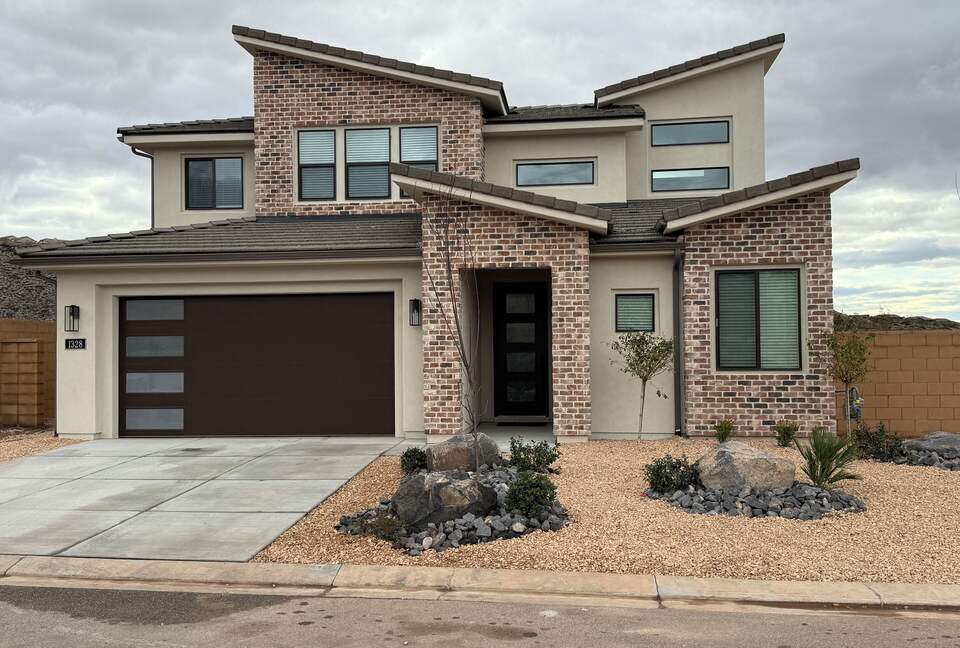 New Luxury Home Near Zion with Resort-Style Amenities - Washington, Utah