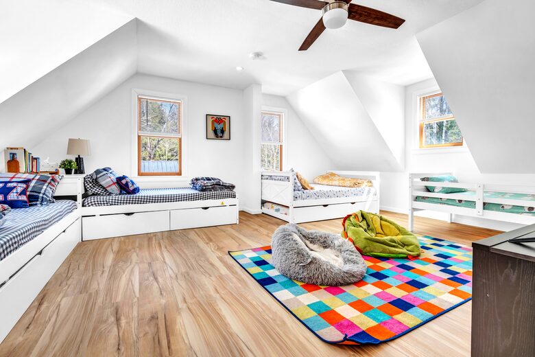 North Conway Woodland Retreat with Trail Access - North Conway, New Hampshire