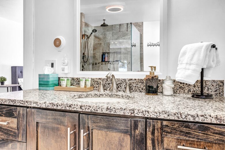 North Conway Woodland Retreat with Trail Access - North Conway, New Hampshire