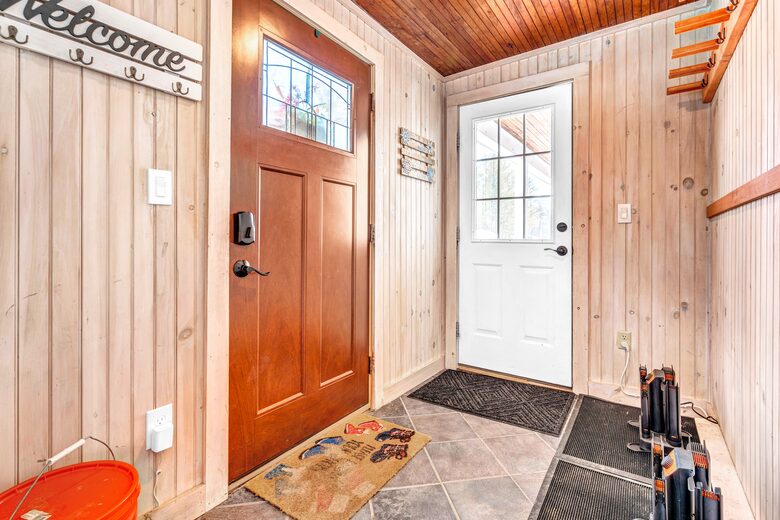 North Conway Woodland Retreat with Trail Access - North Conway, New Hampshire