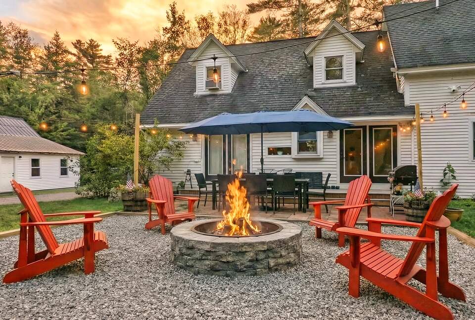 North Conway Woodland Retreat with Trail Access - North Conway, New Hampshire