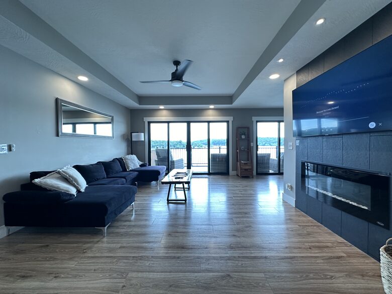 Table Rock Lake Panorama Retreat - Ridgedale, Missouri