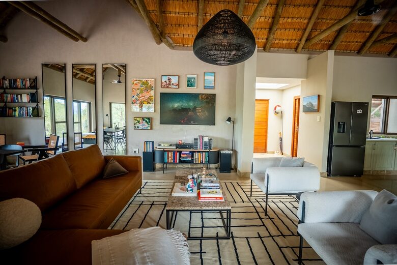 Refined Lowveld Living on a Wildlife Estate - Hoedspruit, South Africa