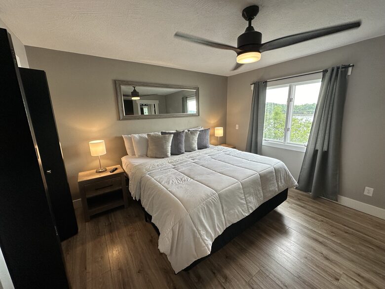 Table Rock Lake Panorama Retreat - Ridgedale, Missouri