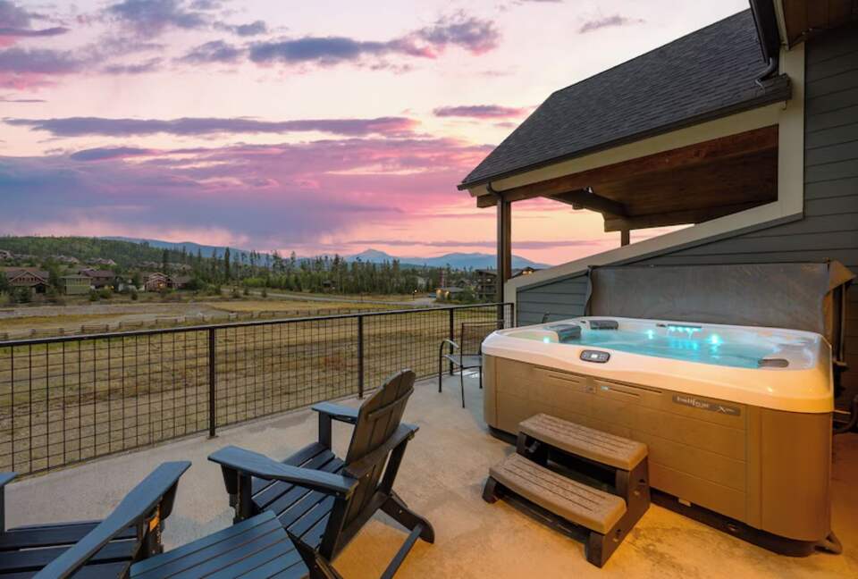 Byers Peak Views with Private Hot Tub and Effortless Resort Access - Fraser, Colorado