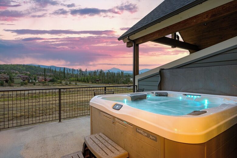 Byers Peak Views with Private Hot Tub and Effortless Resort Access - Fraser, Colorado