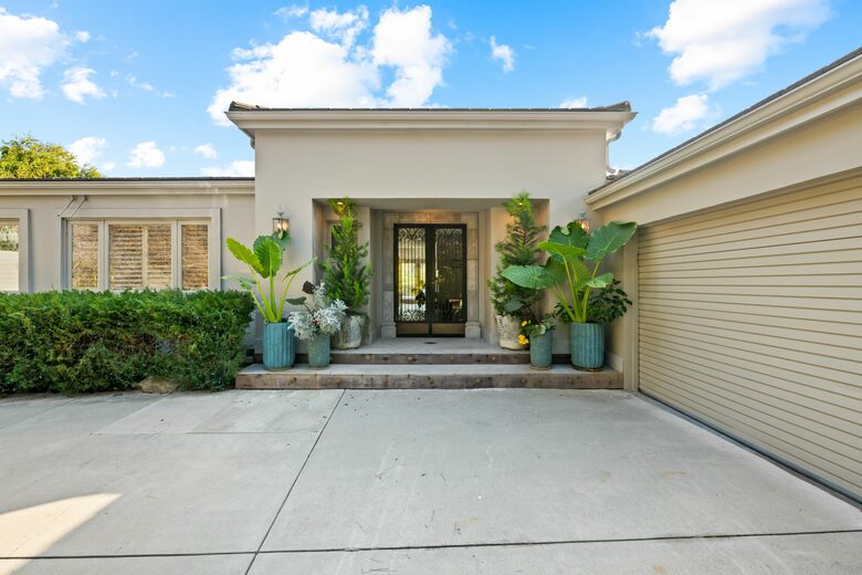 Mulholland Canyon Retreat with Pool & Guest House - Los Angeles, California