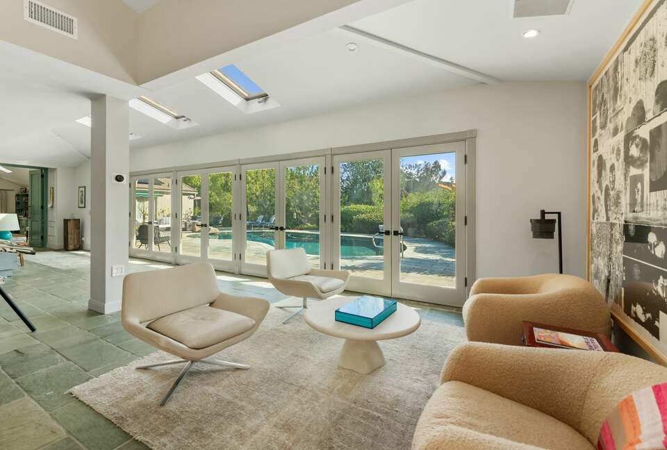 Mulholland Canyon Retreat with Pool & Guest House - Los Angeles, California