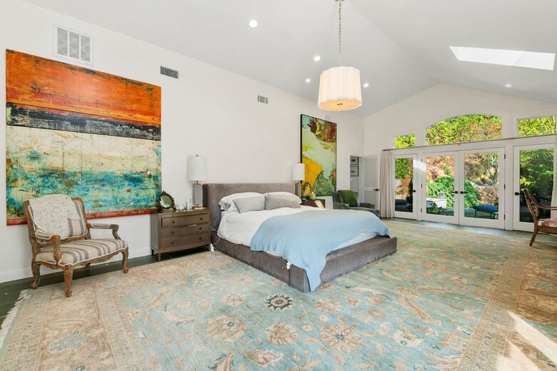 Mulholland Canyon Retreat with Pool & Guest House - Los Angeles, California