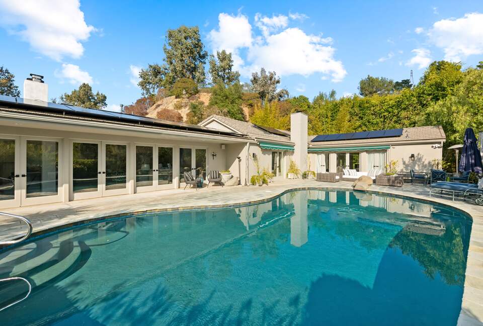 Mulholland Canyon Retreat with Pool & Guest House - Los Angeles, California