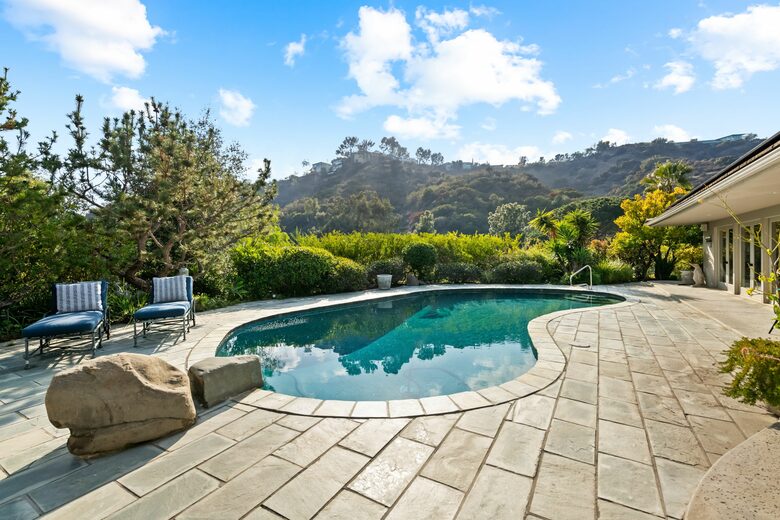 Mulholland Canyon Retreat with Pool & Guest House - Los Angeles, California