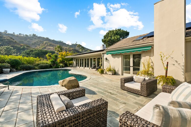 Mulholland Canyon Retreat with Pool & Guest House - Los Angeles, California