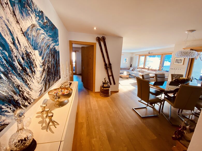 Luxury 3 BR Apartment in Traditional Alpine Ski Chalet - Klosters, Switzerland