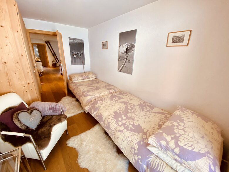 Luxury 3 BR Apartment in Traditional Alpine Ski Chalet - Klosters, Switzerland