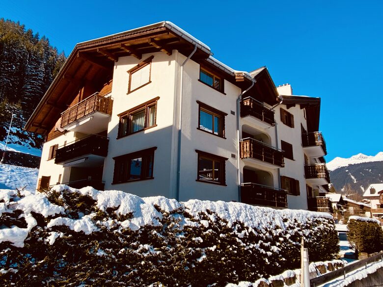 Luxury 3 BR Apartment in Traditional Alpine Ski Chalet - Klosters, Switzerland