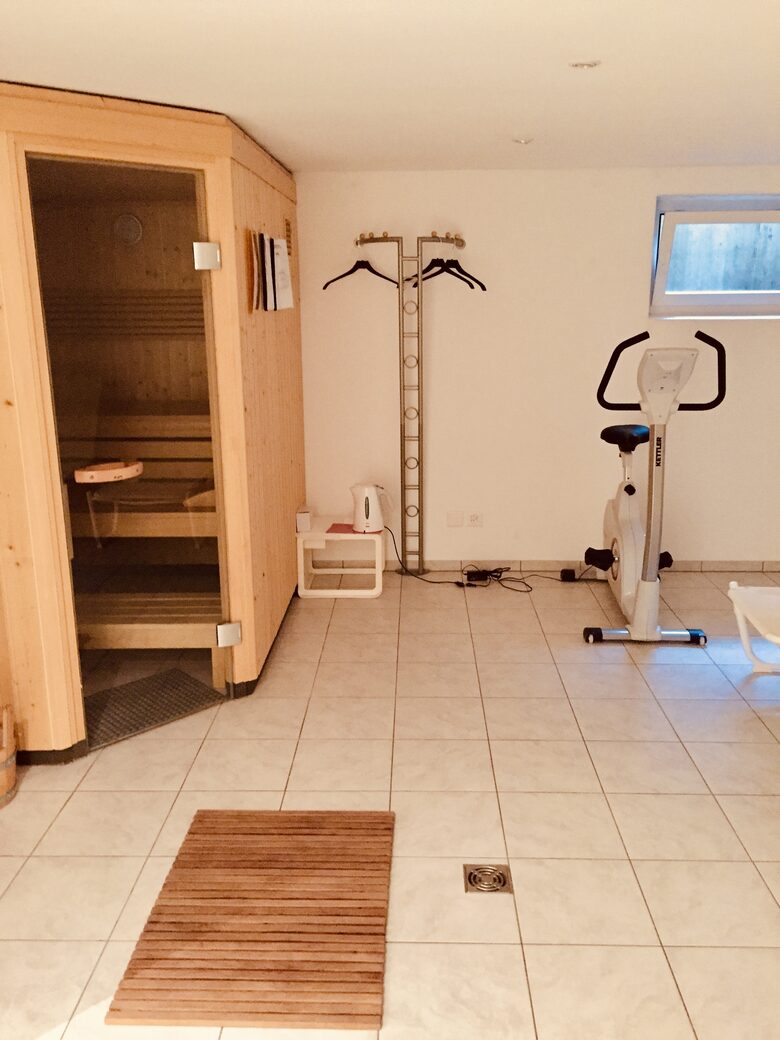 Luxury 3 BR Apartment in Traditional Alpine Ski Chalet - Klosters, Switzerland