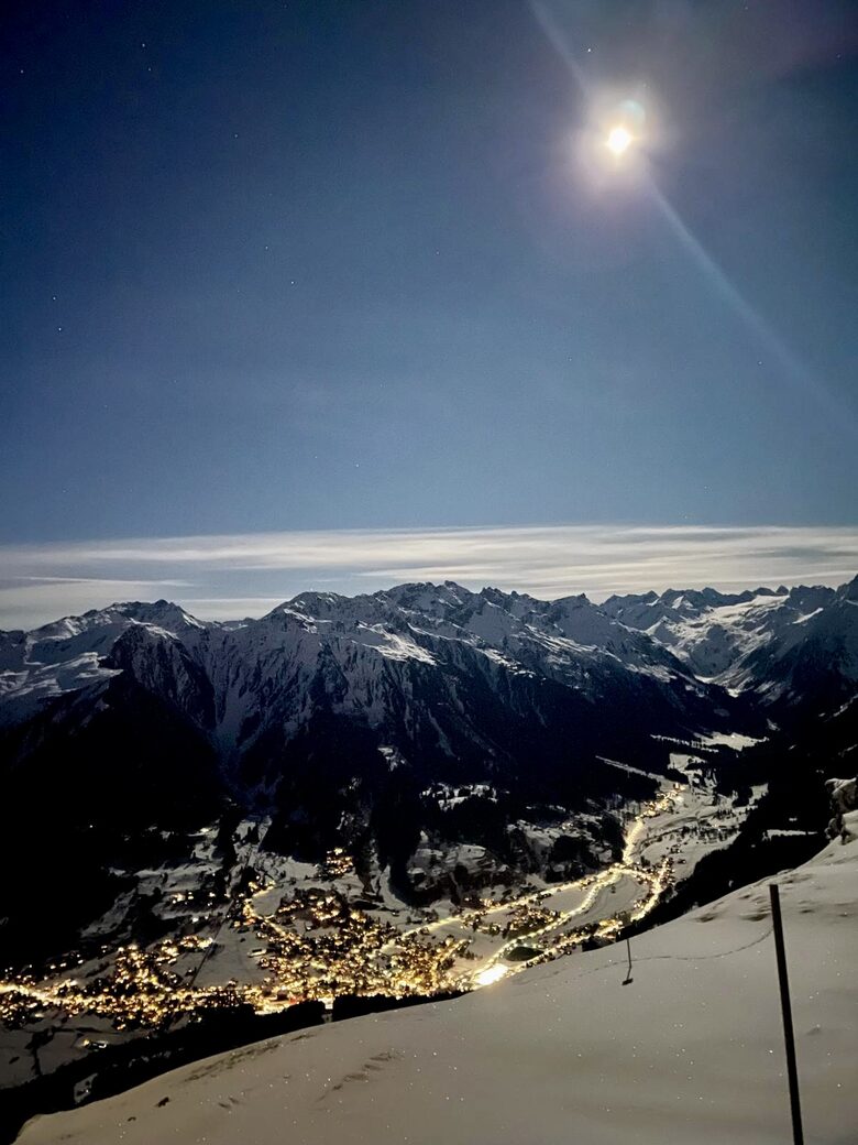 Luxury 3 BR Apartment in Traditional Alpine Ski Chalet - Klosters, Switzerland