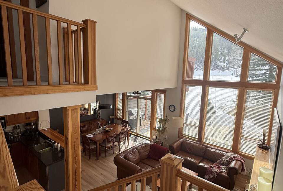 Greywolf Golf Course Retreat with Ski Access - Invermere, Canada