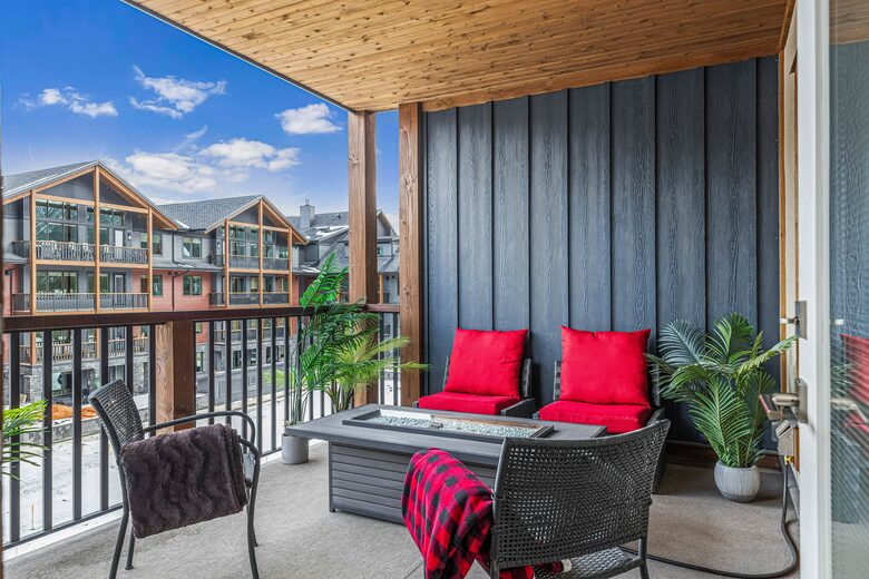 Spring Creek Mountain View Retreat - Canmore, Canada