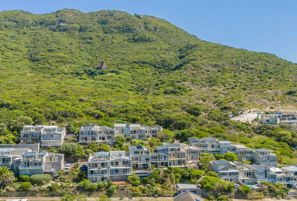 Panoramic Hout Bay Retreat with Private Studio & Iconic Mountain Views - Cape Town, South Africa