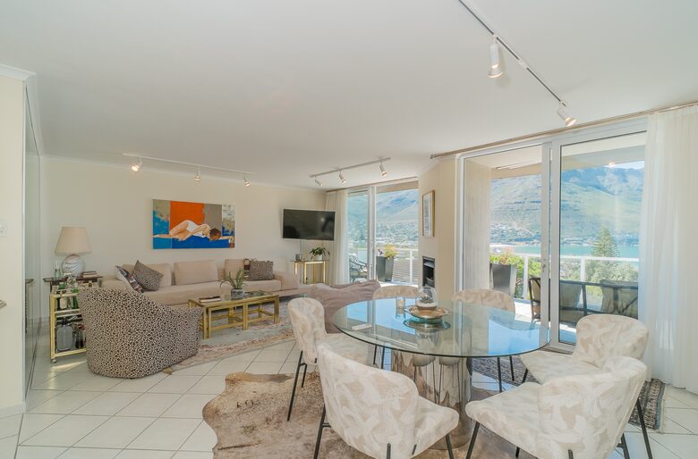 Panoramic Hout Bay Retreat with Private Studio & Iconic Mountain Views - Cape Town, South Africa