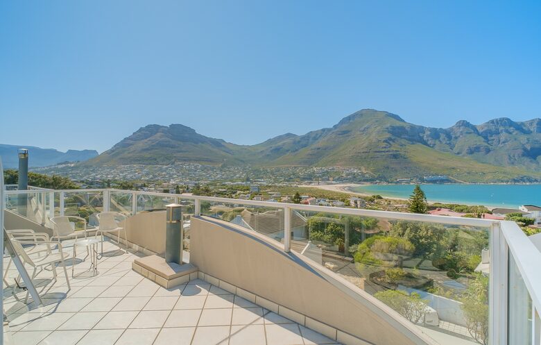 Panoramic Hout Bay Retreat with Private Studio & Iconic Mountain Views - Cape Town, South Africa