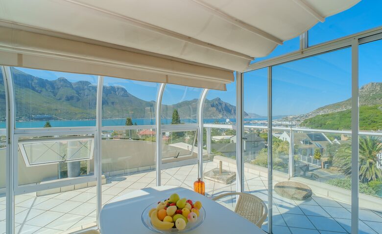 Panoramic Hout Bay Retreat with Private Studio & Iconic Mountain Views - Cape Town, South Africa