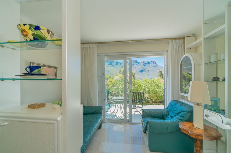 Panoramic Hout Bay Retreat with Private Studio & Iconic Mountain Views - Cape Town, South Africa