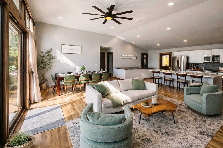 Wisconsin Lake House with Beach & Game Room - New Lisbon, Wisconsin