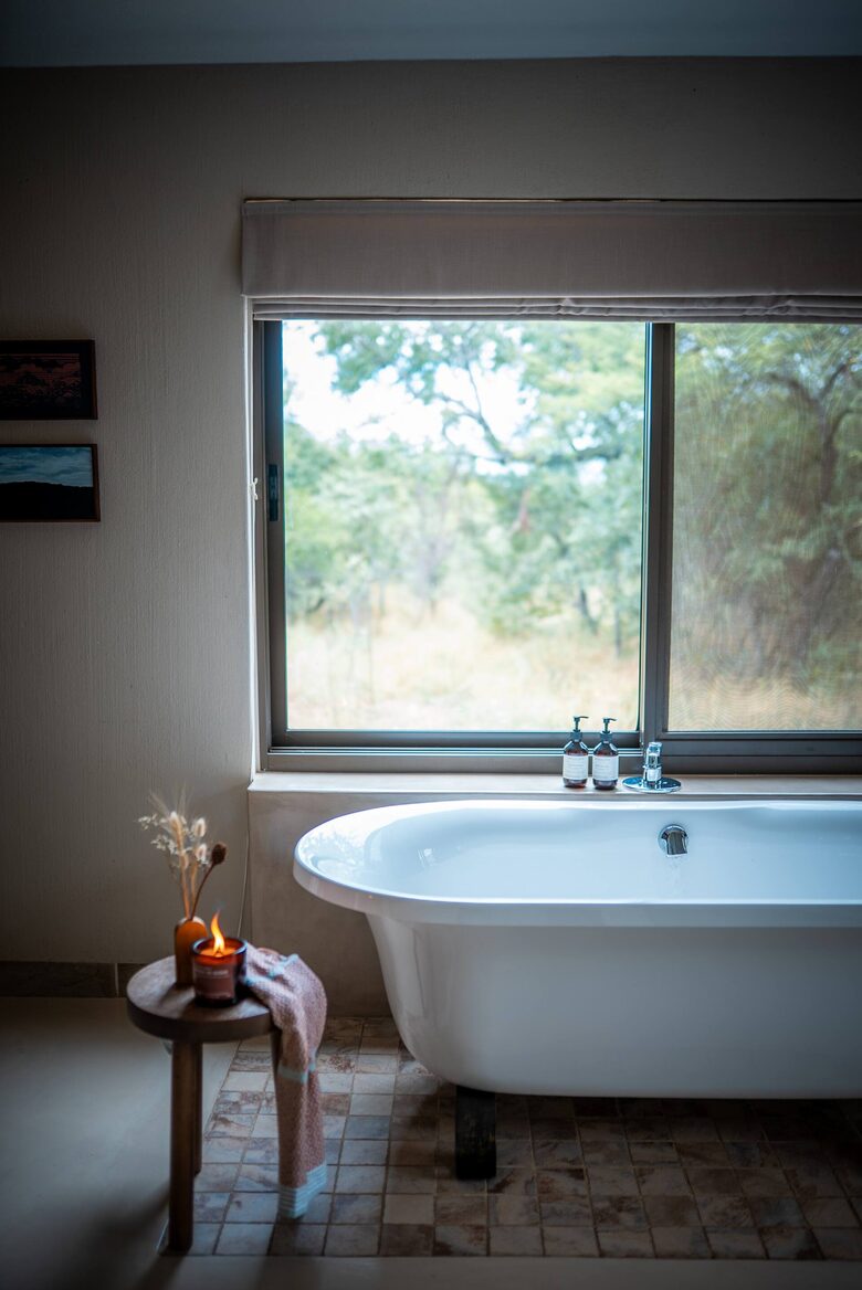 Refined Lowveld Living on a Wildlife Estate - Hoedspruit, South Africa