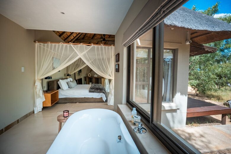 Refined Lowveld Living on a Wildlife Estate - Hoedspruit, South Africa