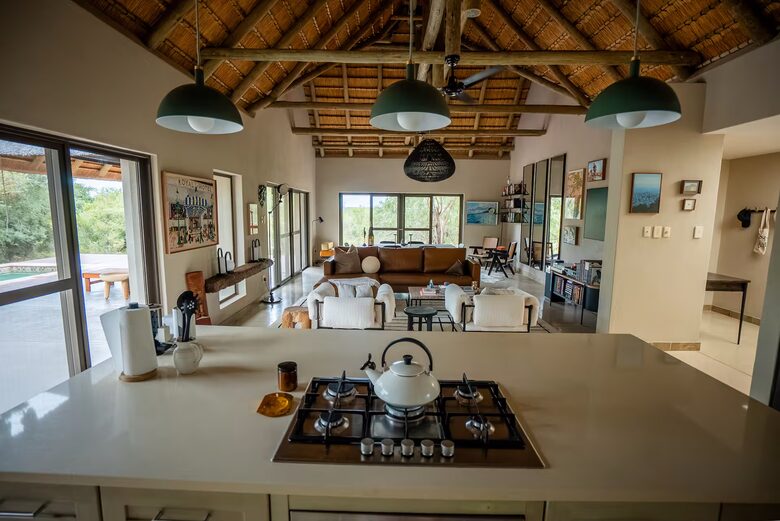 Refined Lowveld Living on a Wildlife Estate - Hoedspruit, South Africa