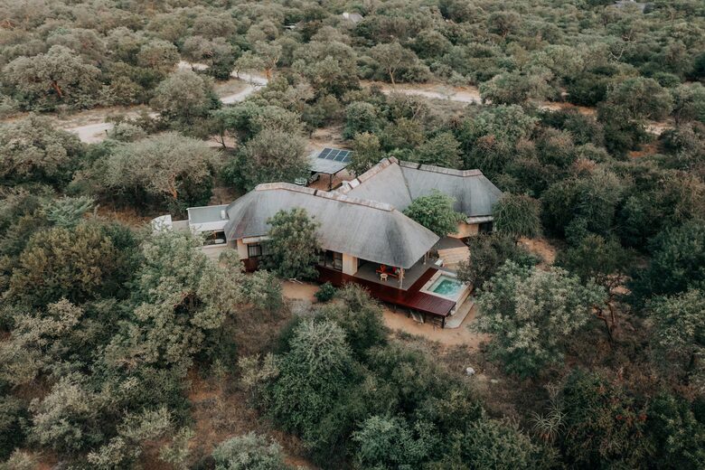 Refined Lowveld Living on a Wildlife Estate - Hoedspruit, South Africa