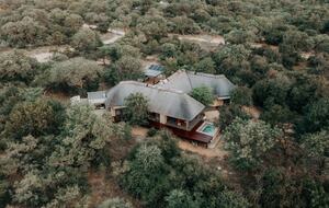 Refined Lowveld Living on a Wildlife Estate - Hoedspruit, South Africa