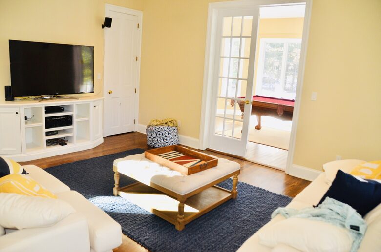 Modern Hamptons Retreat on 1 Acre Near Beach & Village - Westhampton, New York