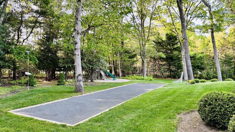 Modern Hamptons Retreat on 1 Acre Near Beach & Village - Westhampton, New York