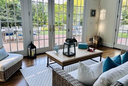 Modern Hamptons Retreat on 1 Acre Near Beach & Village - Westhampton, New York