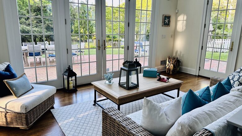 Modern Hamptons Retreat on 1 Acre Near Beach & Village - Westhampton, New York