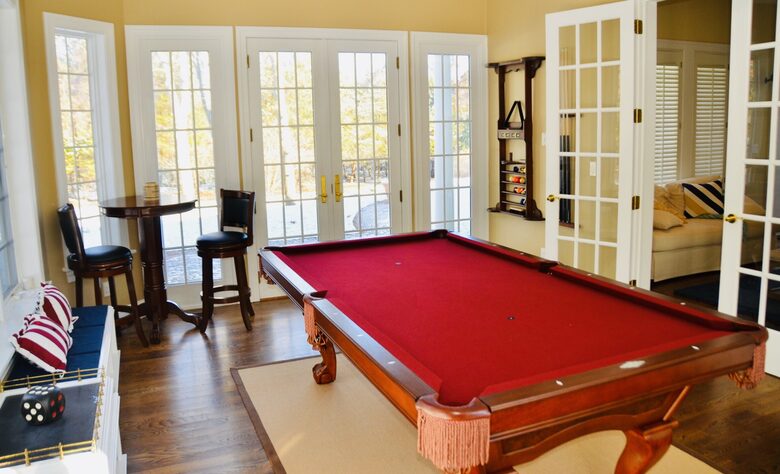 Modern Hamptons Retreat on 1 Acre Near Beach & Village - Westhampton, New York