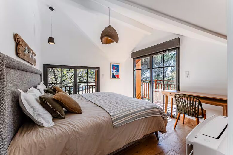 The Pines & The Bassin | An Exclusive Waterfront Villa - Arès, France