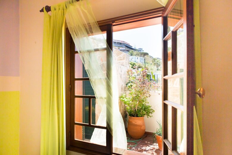 Refined Madeira Villa | Harbor and Mountain Scenery - Funchal, Portugal