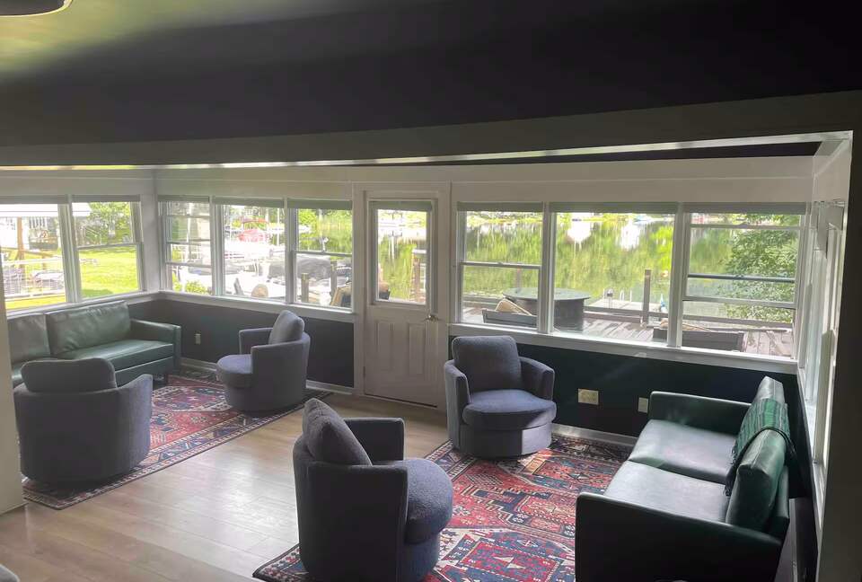 Modern Lakeside Escape Near Middlebury - Salisbury, Vermont