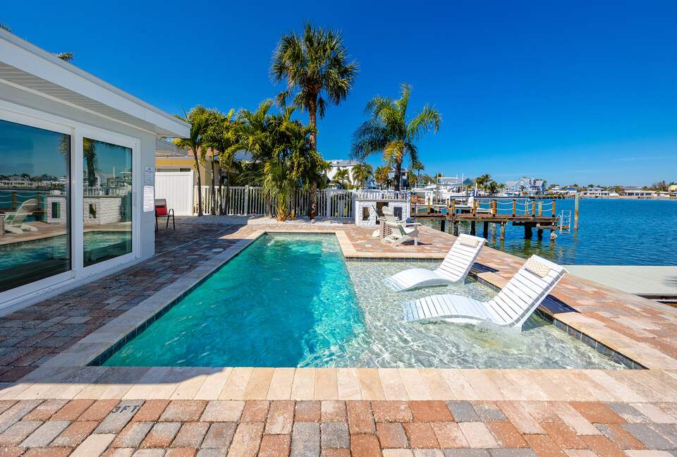 Intracoastal Oasis at Indian Rocks Beach - Indian Rocks Beach, Florida