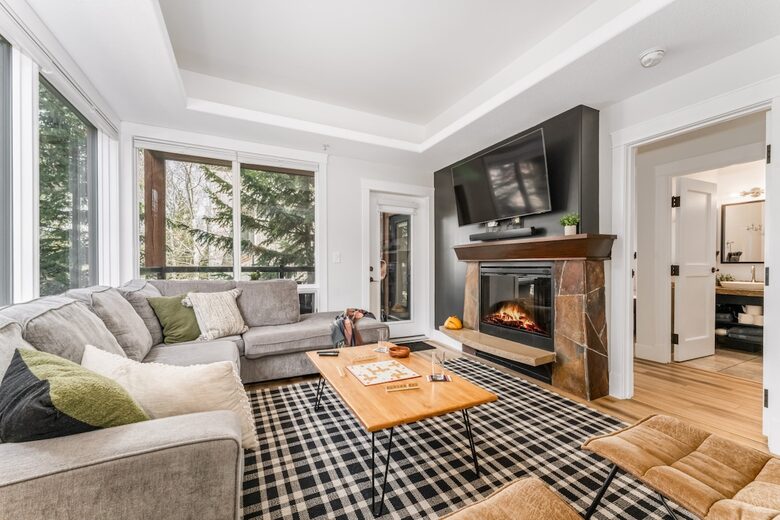 Canmore Mountain Retreat at Solara Resort - Canmore, Canada