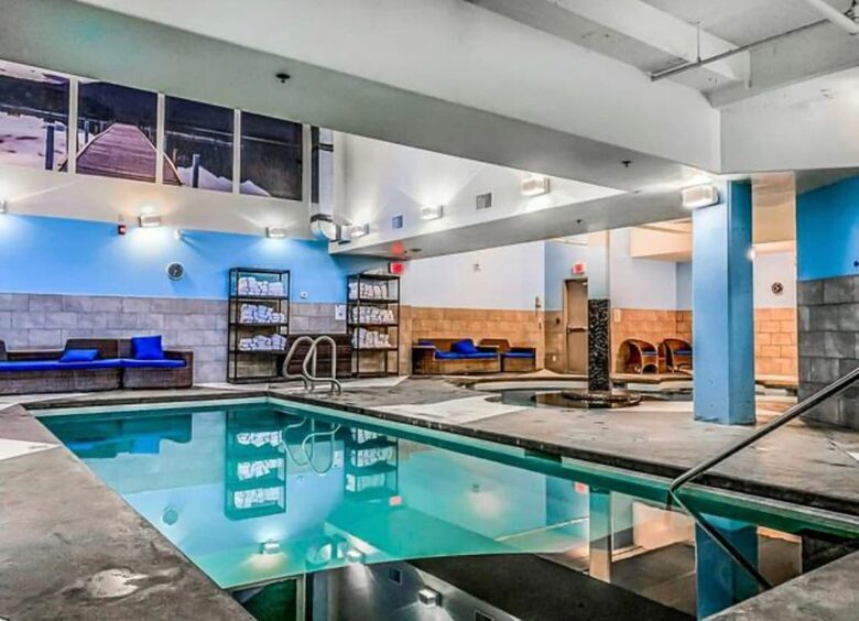 Canmore Mountain Retreat at Solara Resort - Canmore, Canada