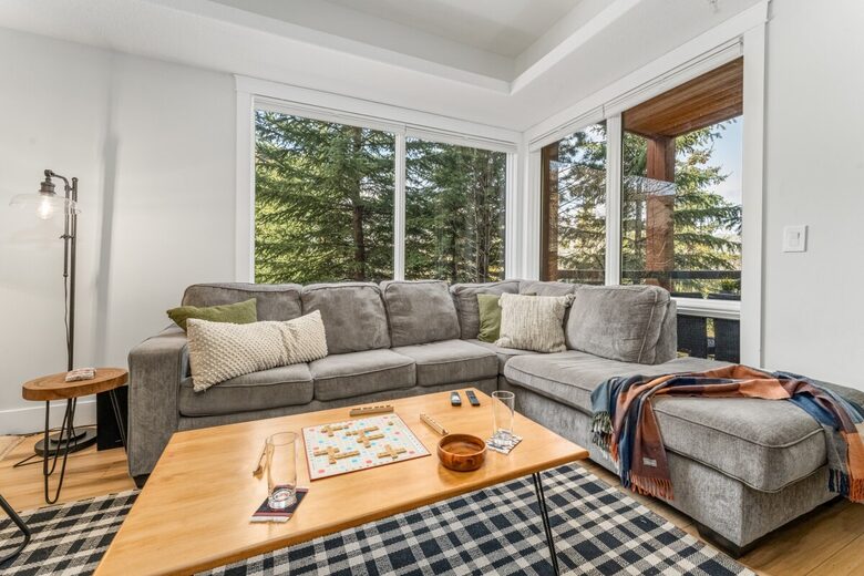 Canmore Mountain Retreat at Solara Resort - Canmore, Canada